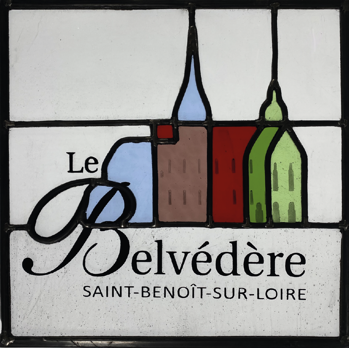 Vitrail Logo Le Belvédère réalisé par Valérie Teysseyre